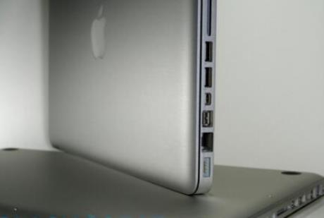 苹果 MacBook Pro 笔记本电脑的性能评测