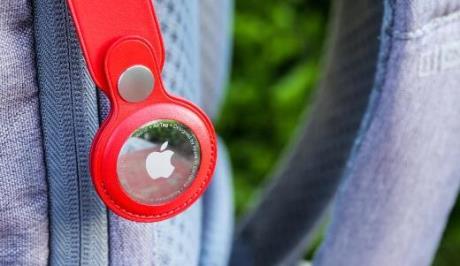 苹果AirTags查看苹果有史以来最小的产品之一