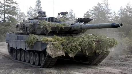 俄国防部：乌军再次大规模进攻又被击退，多辆北约坦克被摧毁
