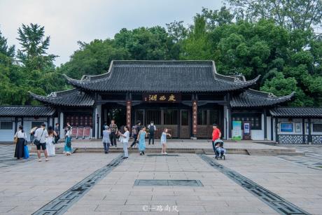 扬州老牌景区,明明是江南最大园林,却叫瘦西湖,与杭州西湖齐名